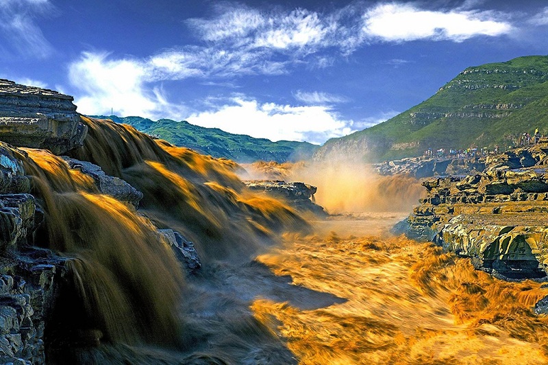 世界最壮观的金色瀑布－－黄河壶口瀑布奇观
