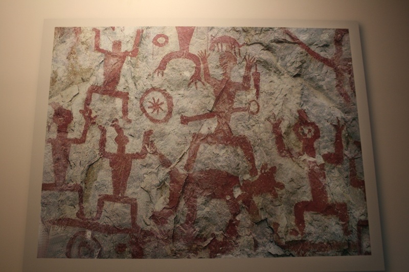 图3：巫山博物馆保存的巫文化文明起源腾图   唐探峰摄