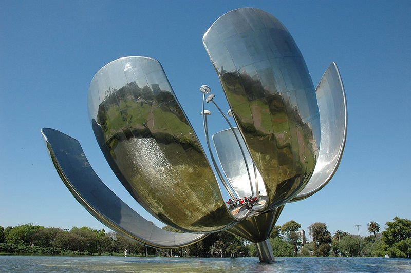 阿根廷布宜诺斯艾利斯市一个标志性建筑-花之魂