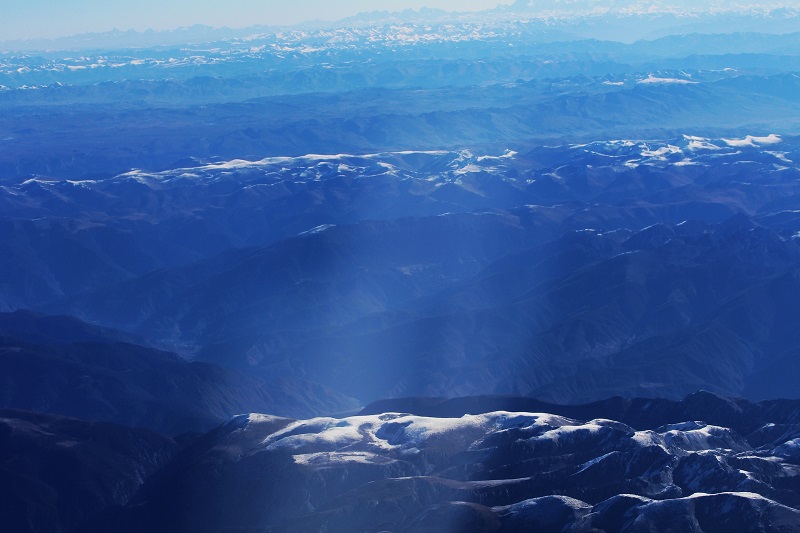 2013.10.10雪域西藏的群山（1），摄影：许文舟