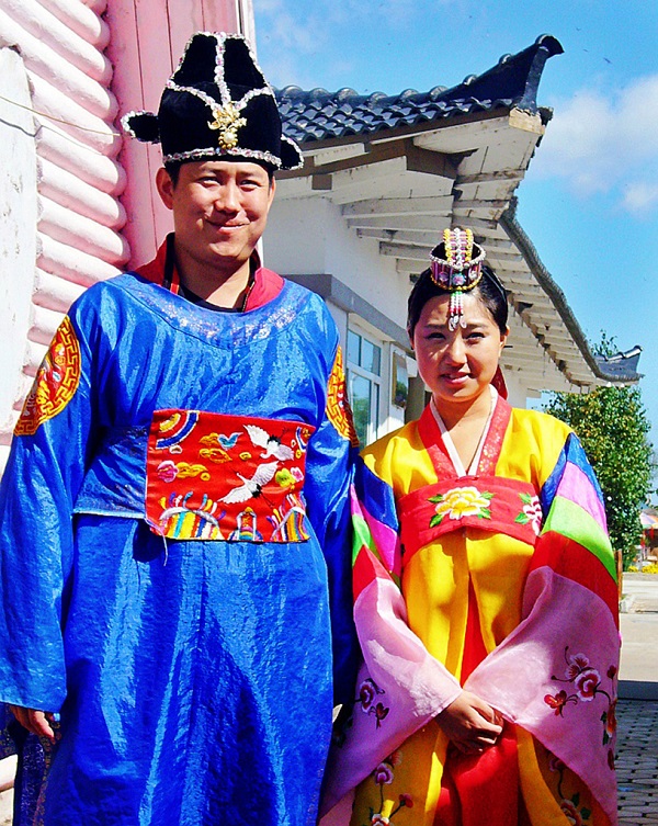朝鲜族民族传统服饰