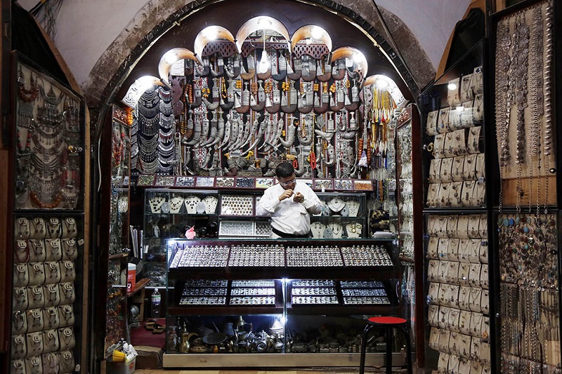 也门玛瑙工艺品店