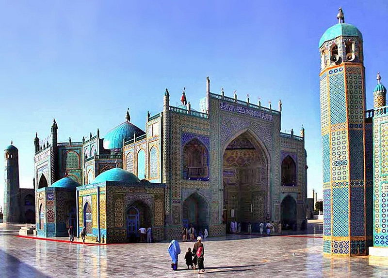 阿富汗最美丽的建筑之一是蓝色清真寺
