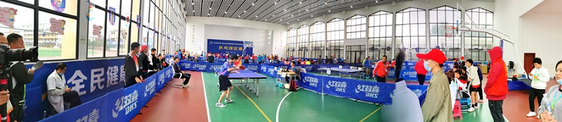 乒乓球赛场角逐 胡光华 拍摄 (3)