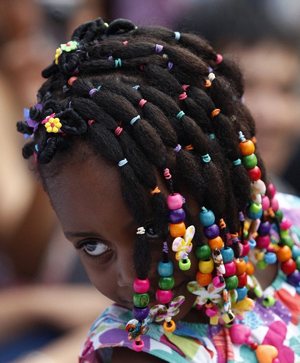 非洲少女的发型