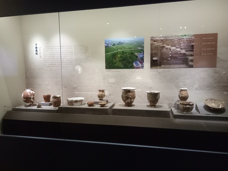打造中华金名片″，永康市11件上山文化出土文物亮相国家博物馆。