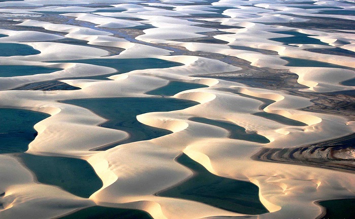 巴西神奇的千湖沙漠