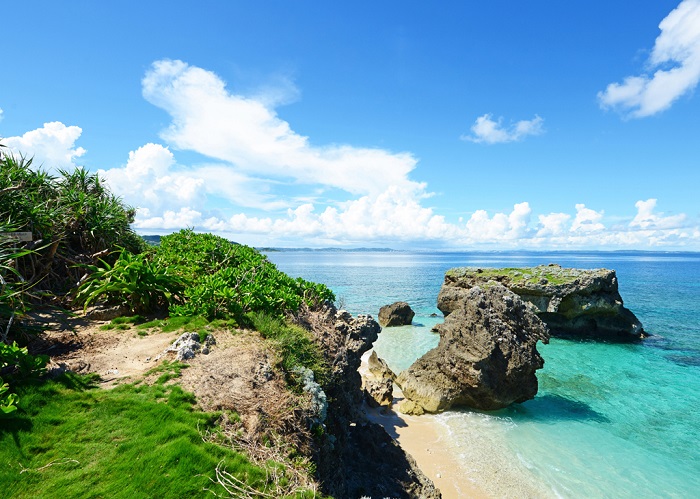 冲绳岛夫妻岩美景