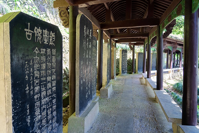 钓台富春碑廊