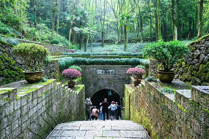 瑶琳洞口