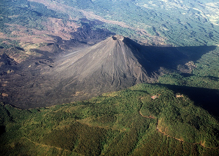 萨尔瓦多境内的伊萨尔科火山