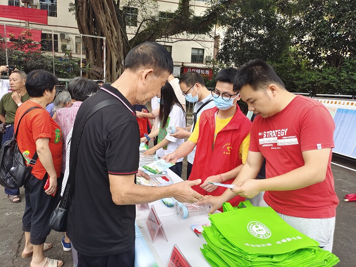 共青团从江县委开展“美丽中国 青春行动”节能减碳宣传志愿服务活动