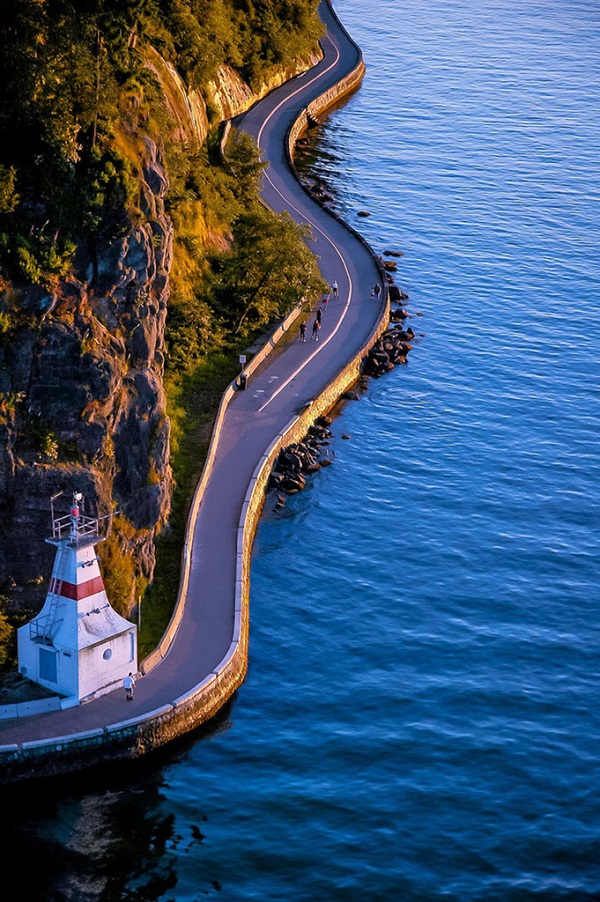 海堤路