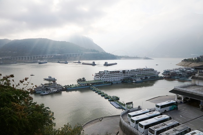 图5：重庆巫山港区小三峡旅游码头。2022年11月1日，摄于重庆巫山游客中心码头。唐金生  17784436870
