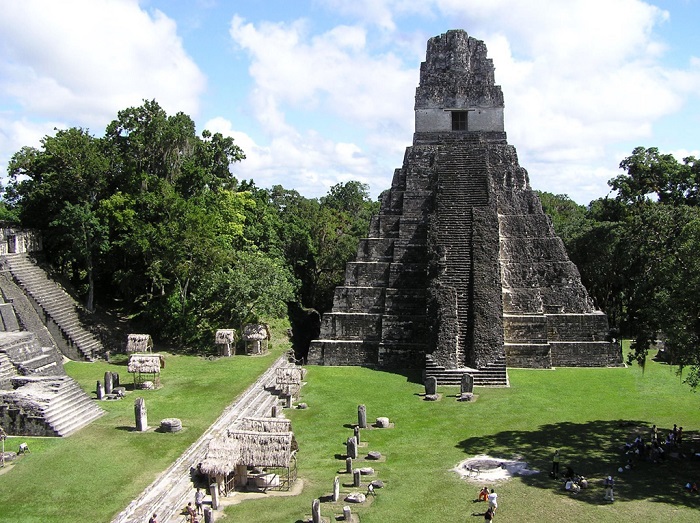 危地马拉蒂卡尔金字塔
