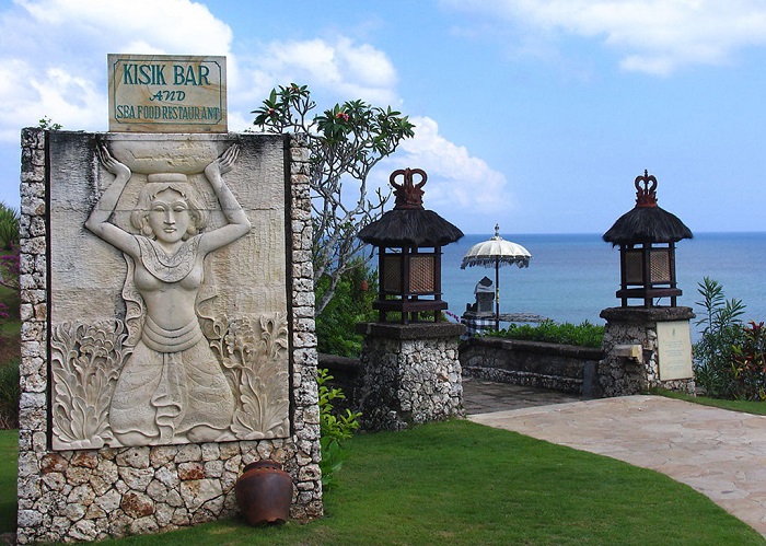 巴厘岛上的雕塑