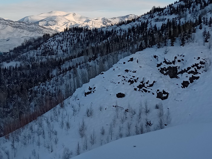 这是2022年12月18日在新疆阿勒泰地区阿尔泰山脉拍摄的雪景。 (14)