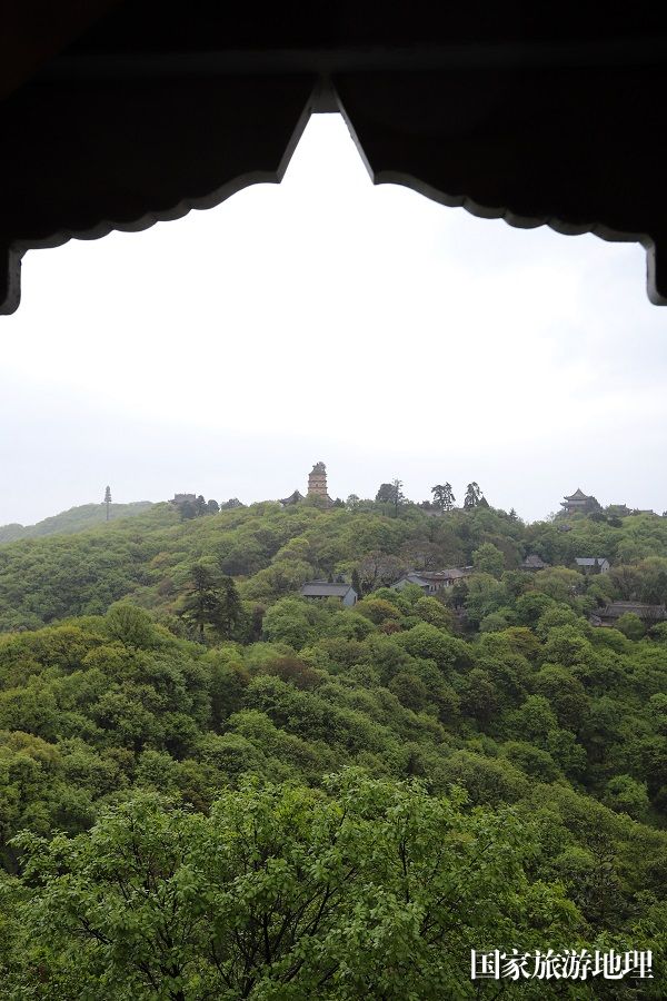 13——5月10日拍摄的甘肃省平凉市崆峒山。