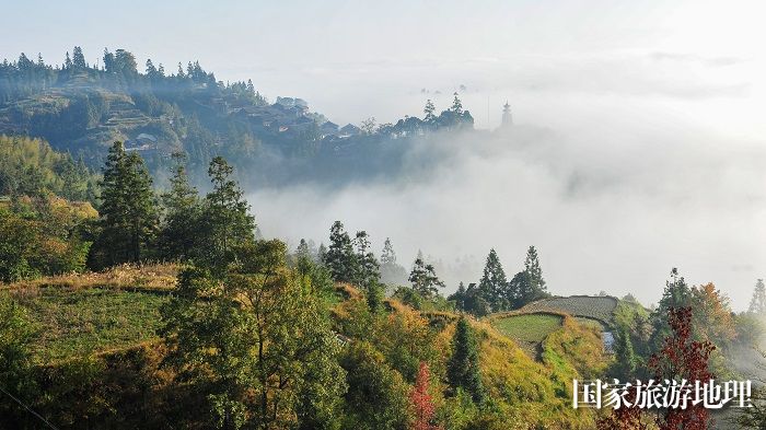 2023年11月28日在贵州省黔东南苗族侗族自治州从江县高增乡建华村拍摄的云海景观。 (26)