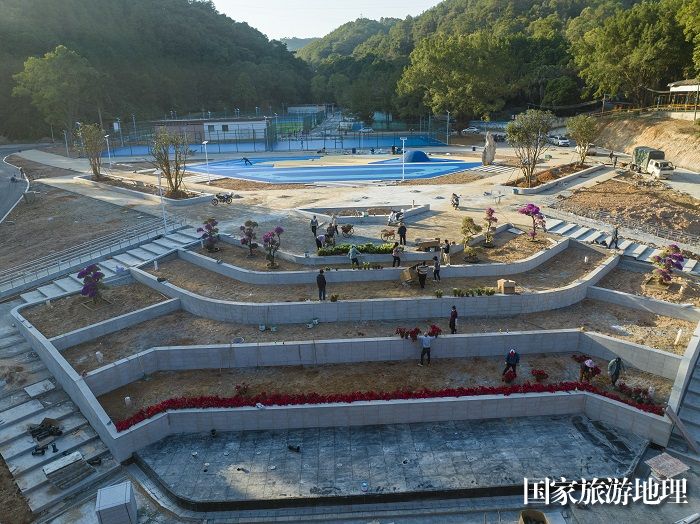 11、2023年12月25日，广西梧州市太和体育公园建设现场。（何华文）