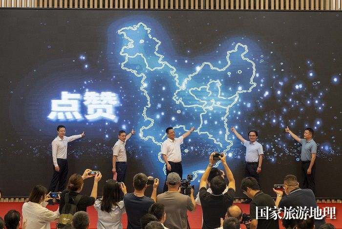 啟動(dòng)活動(dòng)現(xiàn)場(chǎng)（何華文）